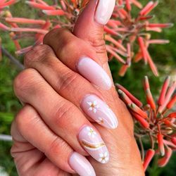 Diva Nails