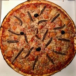 La Pizz de l’Octroi - Pizza Terre-Mer (thon, anchois, oignons, poivrons)