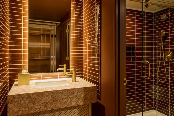 Downright Austin, A Renaissance Hotel by null