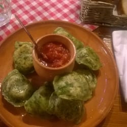 Restauracja Sielsko Anielsko - Pierogi (dumplings) with spinach and cheese