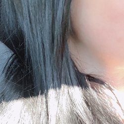 The Beauty Bar - That shine tho