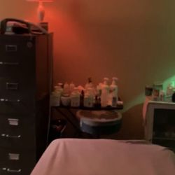 Essential Kneads - Massage room