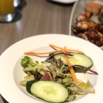 Basalt - Price Fixe Menu - First Course (Green Salad) - New American Near Me - Honolulu, Hawaii