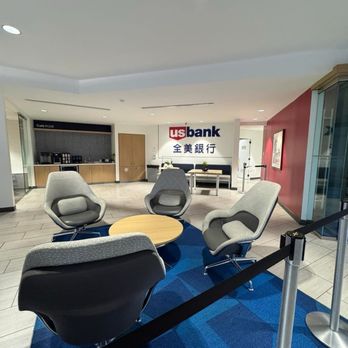 U.S. Bank Branch - Inside - Banks & Credit Unions Near Me - Arcadia, California