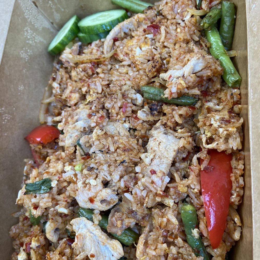 Yimm - Spicy Fried Rice Plate - Thai Near Me - Oakland, California Yimm - Spicy Fried Rice Plate - Thai Near Me - Oakland, California