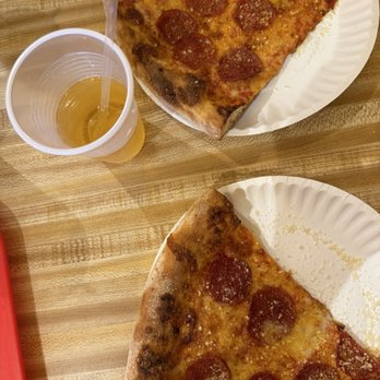 Glide - PEPPERONI - Pizza Near Me - Decatur, Georgia Glide - PEPPERONI - Pizza Near Me - Decatur, Georgia