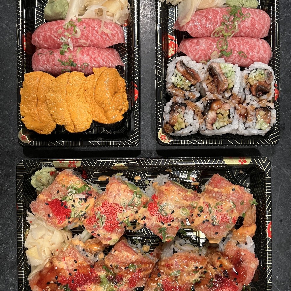 Fatty Toro sushi, Uni Sushi, Hudson Roll, Wisp Roll