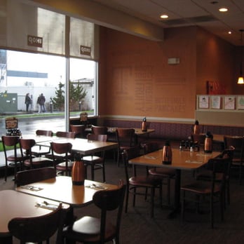 IHOP - To your left upon entering, there are more tables than booths. - Breakfast & Brunch Near Me - PORTLAND, Oregon IHOP - To your left upon entering, there are more tables than booths. - Breakfast & Brunch Near Me - PORTLAND, Oregon