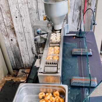 Harvey's Gourmet Donuts - The cool vintage donut machine! - Donuts Near Me - Sonoma, California Harvey's Gourmet Donuts - The cool vintage donut machine! - Donuts Near Me - Sonoma, California