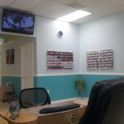 Paradise Nail & Spa - Super Clean Nail Salon!