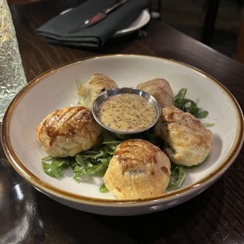 Five Kitchen & Bar - New American Near Me - Cincinnati, Ohio Five Kitchen & Bar - New American Near Me - Cincinnati, Ohio