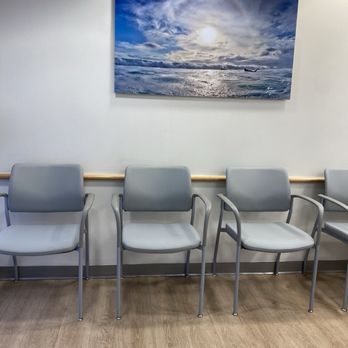 Kuakini Urgent Care - Waiting area - Urgent Care Near Me Kuakini Urgent Care - Waiting area - Urgent Care Near Me