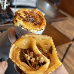 T-swirl Crepe - Crème brûlée with banana and caramel Fuji apple. Sooooooo goooooood!!!