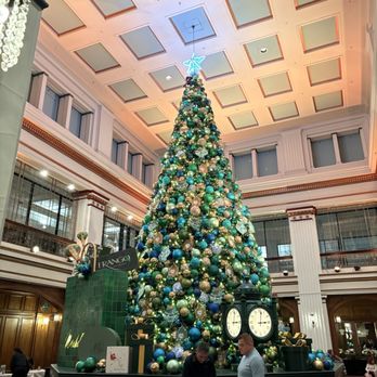 The Marshall Field's Walnut Room - American Near Me - Chicago, Illinois The Marshall Field's Walnut Room - American Near Me - Chicago, Illinois