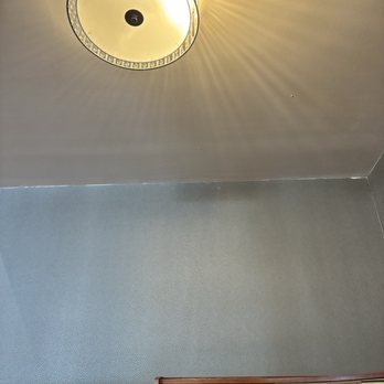 Anchor Bar - Niagara Falls - Lighting - Chicken Wings Near Me - Niagara Falls, New York