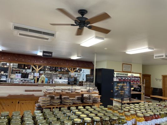 Rise'n Roll Bakery & Deli - Middlebury by null