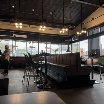24 Diner - Diners Near Me - Austin, Texas
