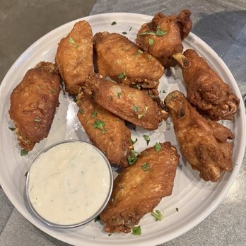 Sliced - Plain Wings - Pizza Near Me - Bellingham, Washington Sliced - Plain Wings - Pizza Near Me - Bellingham, Washington