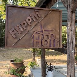 Flippin Hair - Haircutting studio brand.