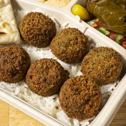 JeJe Mediterranean Grill - Falafel Plate