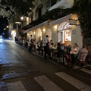 Da Vincenzo - View of restaurant from the street - Italian Near Me - Positano, SA
