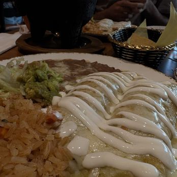 Tierra Caliente Mexican Cuisine - Suiza enchiladas plate - New Mexican Cuisine Near Me - Pasadena, California Tierra Caliente Mexican Cuisine - Suiza enchiladas plate - New Mexican Cuisine Near Me - Pasadena, California