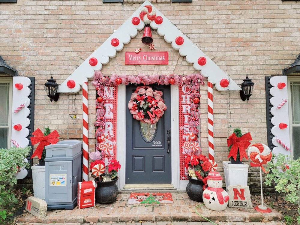 PRESTONWOOD FOREST NITE OF LITES Updated May 2024 105 Photos & 12