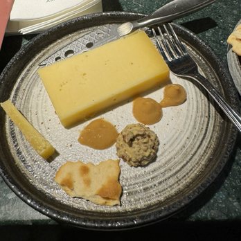 Kaasbar Amsterdam - Beer Cheese - Bars Near Me - Amsterdam, New Hampshire