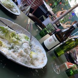 Caesar salad..... sooooo goooood!