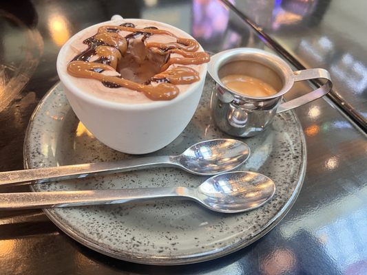 Flanker Kitchen + Sports Bar by null