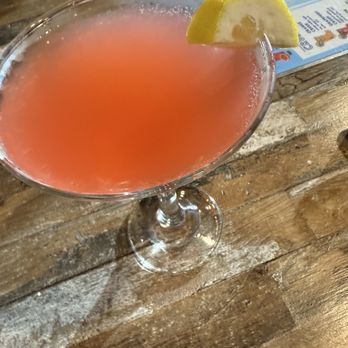 Dogtooth Bar & Grill - strawberry lemondrop martini - American Near Me - Wildwood, New Jersey