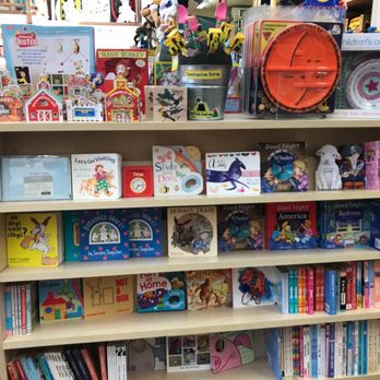 Spunky Skunk - Baby books - Toy Stores Near Me - Fort Bragg, California Spunky Skunk - Baby books - Toy Stores Near Me - Fort Bragg, California