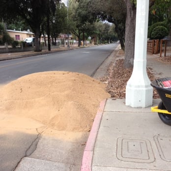 Stone Yard Landscape Center - Delivery 4 - Building Supplies Near Me - Altadena, California