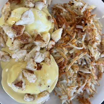 Sea Star Diner - a plate of food with eggs and hash browns - Breakfast & Brunch Near Me - Ocean City, Maryland