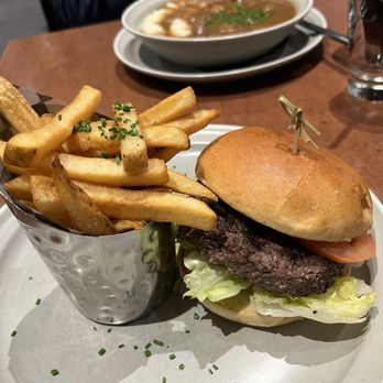 Casual - Gastropubs Near Me - Toronto, Ontario Casual - Gastropubs Near Me - Toronto, Ontario
