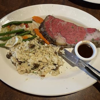 Twisted Steak - Prime rib ($51.00 for 12oz) - Steakhouses Near Me - Kamloops, British Columbia