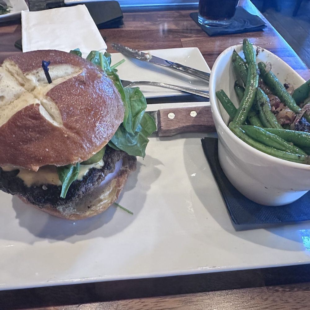 The Hangry Bison - Burgers Near Me - Winter Garden, Florida
