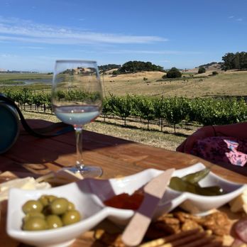 Reis River Ranch Vineyards - Wineries Near Me - Petaluma, California Reis River Ranch Vineyards - Wineries Near Me - Petaluma, California