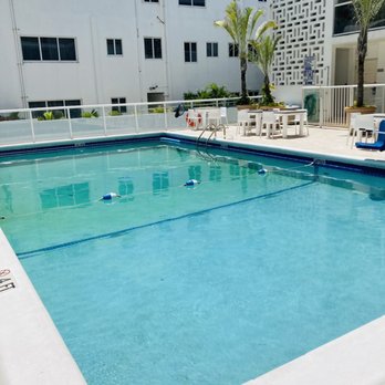 Premiere Hotel - One of the pools - Hotels Near Me - Fort Lauderdale, Florida Premiere Hotel - One of the pools - Hotels Near Me - Fort Lauderdale, Florida