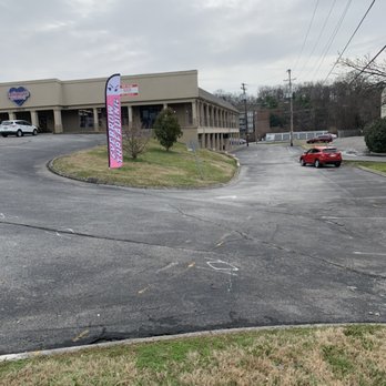 Flora’s Threading - Threading Services Near Me - Knoxville, Tennessee