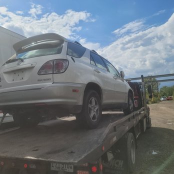 Easy Tow - We are your local junk car buyer!
Give us a call for your junk car removal. - Car Buyers Near Me - Dixmoor, Illinois Easy Tow - We are your local junk car buyer!
Give us a call for your junk car removal. - Car Buyers Near Me - Dixmoor, Illinois