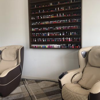 Brava Nails Spa - Massage chairs in the waiting area - Nail Salons Near Me - Plainfield, Illinois