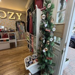 Cozy Shop - Fun Christmas ornaments