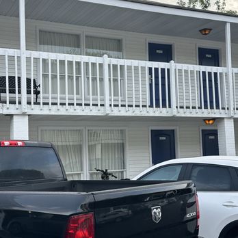 Cape Colony Inn - A picture of the size of a normal room and the 2 big windows. - Hotels Near Me - Provincetown, Massachusetts Cape Colony Inn - A picture of the size of a normal room and the 2 big windows. - Hotels Near Me - Provincetown, Massachusetts
