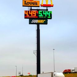 Love's Travel Stop - Signage