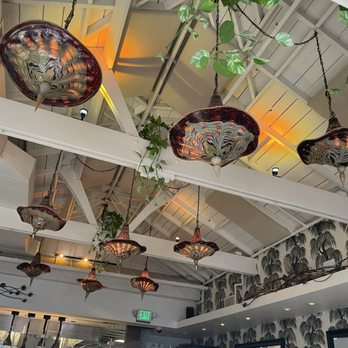 Sapphire - Gorgeous ambiance - New American Near Me - Laguna Beach, California Sapphire - Gorgeous ambiance - New American Near Me - Laguna Beach, California