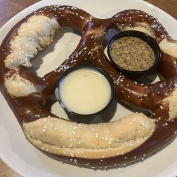 Golden Road Brewing - Pub Pretzel - Breweries Near Me - Los Angeles, California