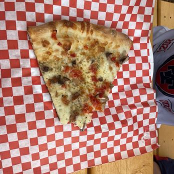FM Pizza - White mushroom - Pizza Near Me - Wimberley, Texas