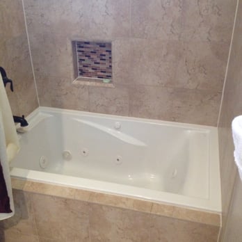 Kronborg Inn - Large and deep tub in suite.  It was such an amazing bath!  Bathroom was very clean! - Hotels Near Me - Solvang, California