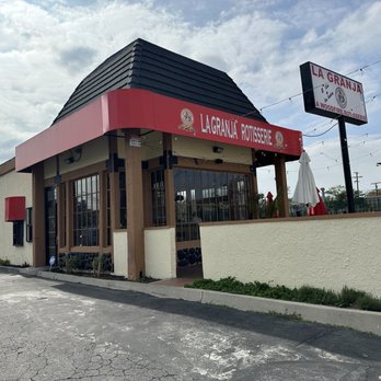 LA Granja Rotisserie - Outside of restaurant from parking lot - Chicken Shop Near Me - View Park, California